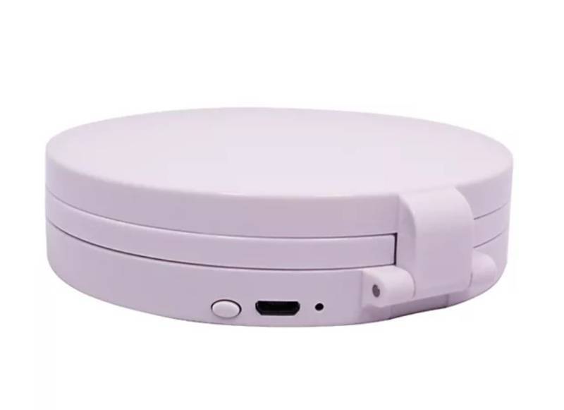 lot 56925 image: Blushly Tri-Fold LED 1x5x10x Magnification Compact Mirror