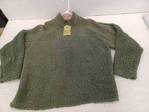 lot 10949 image: WFS Element Gear Sherpa Pull Over