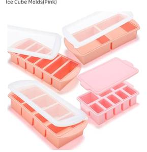 lot 8896 image: 4 Pack Silicone Soup Freezer Molds with Lids
