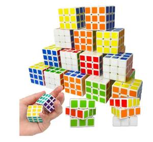lot 8917 image: 34 pcs.Mini Cube Puzzle Party Favors for Kids