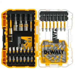 lot 18553 image: DEWALTMAXFIT ULTRA 14 in. Hex Steel Screwdriving Bit Set (50-Piece) - Retail $0