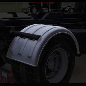 lot 51 image: MINIMIZER DUAL TIRE (22.5 OR 24.5 WIDTH) SINGLE AXLE FENDER - BLACK Retails $240