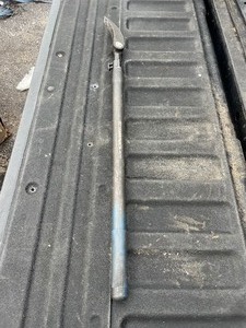 lot 22 image: Gearwrench 48 Extendable Indexing Pry Bar 82248