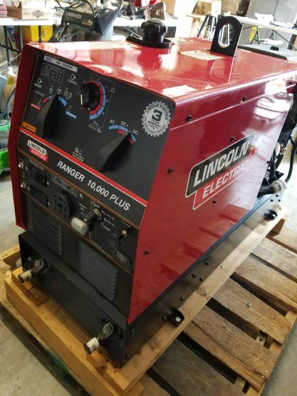 lot 7627 image: Lincoln Electric Welder Generator