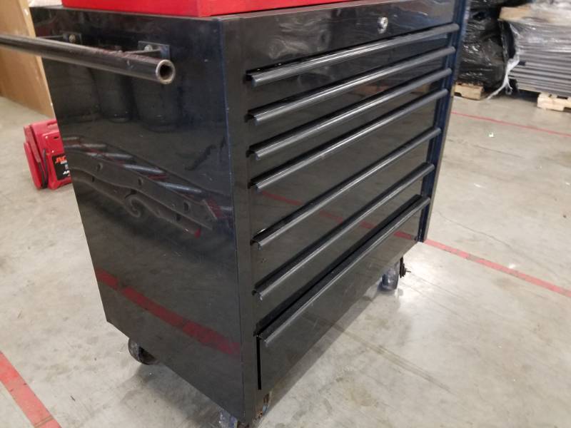 lot 7635 image: Matco Tools 7 Drawer Bottom Rollaway