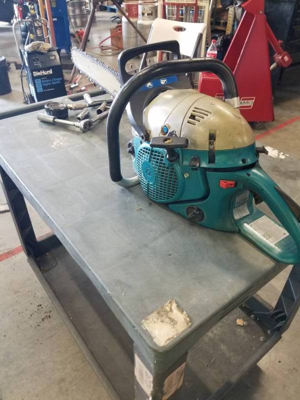 lot 7657 image: Makita DCS6401