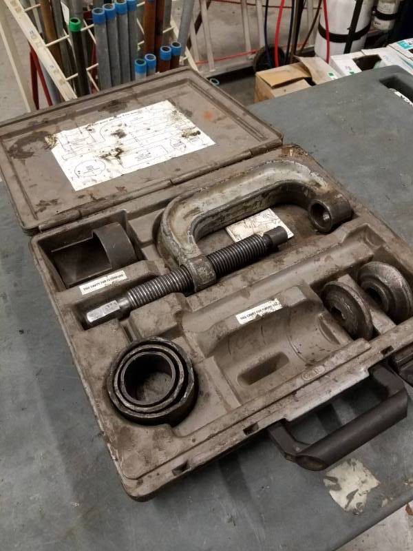 lot 7681 image: OTC 3 in 1 Ball Joint Service Set
