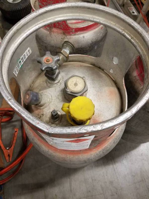 lot 7702 image: Propane Forklift Bottle