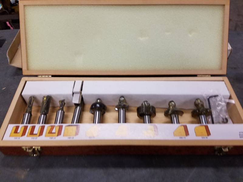 lot 7716 image: Timberline 11 piece Router Bit Set
