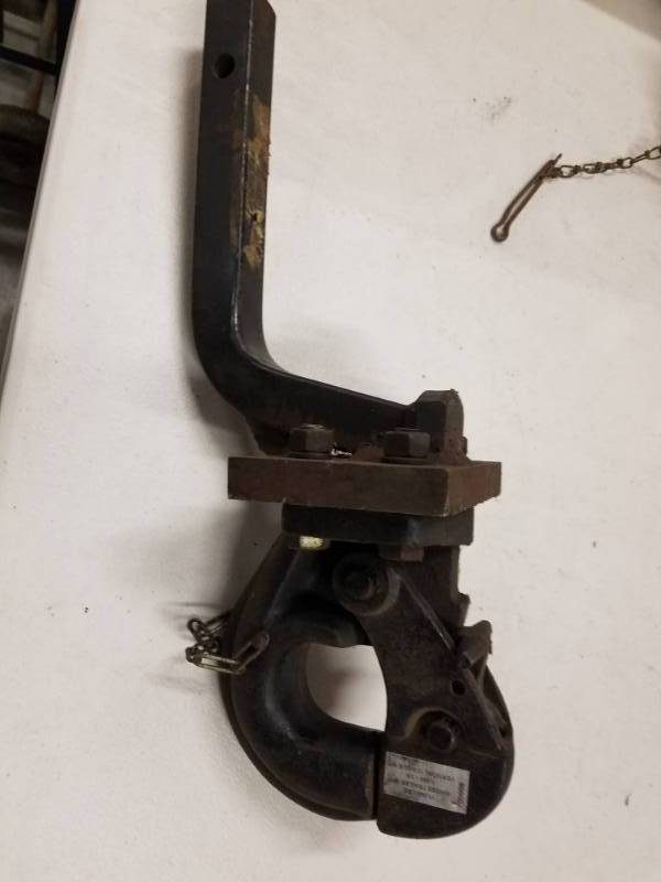 lot 7721 image: Pintle Hitch For The 1 14 Hitch