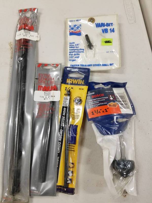 lot 7746 image: Lot of 5 Various Bits