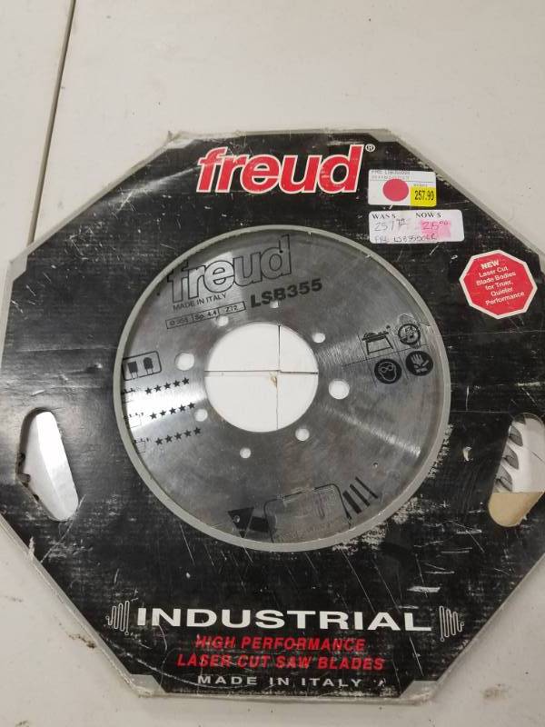 lot 7764 image: Freud Industrial Saw Blade