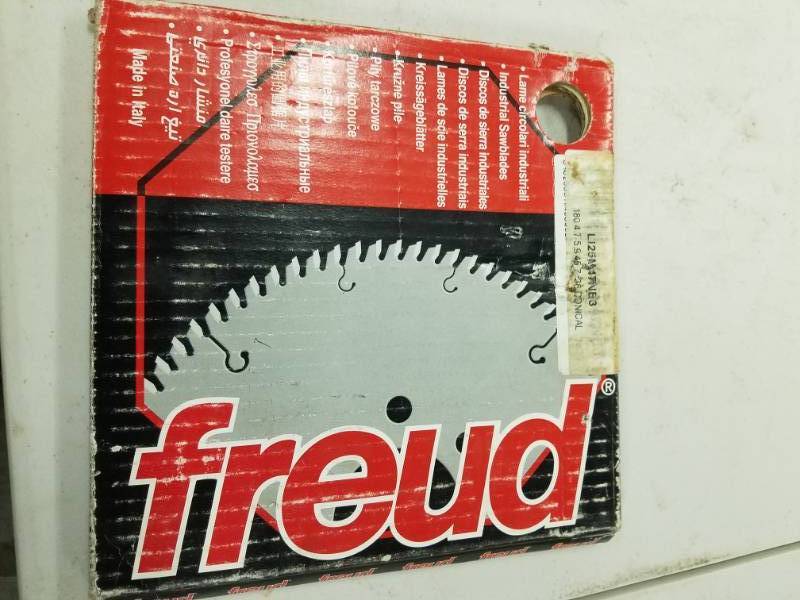 lot 7767 image: Freud Industrial Saw Blade