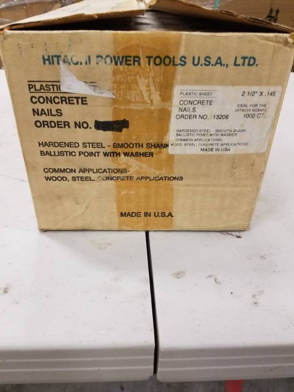 lot 7797 image: Case of Hitachi Plastic Sheet Concrete Nails