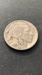 lot 1 image: 1937-D Indian Head Buffalo Nickel Five Cents Coin