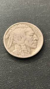 lot 2 image: 1935 Indian Head Buffalo Nickel Five Cents Coin