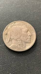 lot 3 image: 1935 Indian Head Buffalo Nickel Five Cents Coin