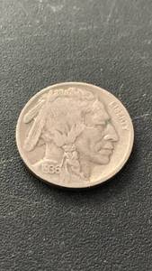 lot 6 image: 1936 Indian Head Buffalo Nickel Five Cents Coin