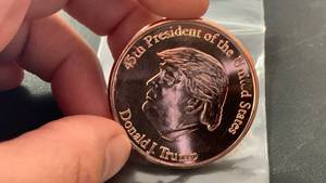 lot 20 image: 1 oz 999 Fine Copper Round Donald Trump 45th president design