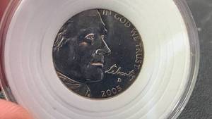 2005-D Jefferson Nickel Buffalo Coin BU Brilliant Uncirculated in protective case