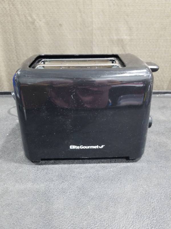lot 4653 image: Elite Gourmet 2-Slice Cool Touch Toaster ECT1027B