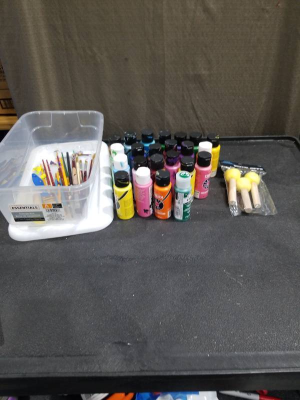 lot 4662 image: Complete Art Paint Supply Set Paint Used The Arent Full
