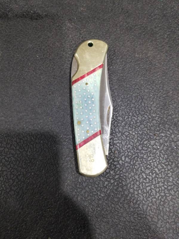 lot 4720 image: Kissing Crane American Stars and Stripes Folding Knife