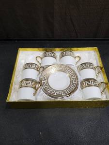 lot 1031 image: Set Of 6 Porcelain China Cups  Saucers For Espresso Or Turkish Coffee Gold Key