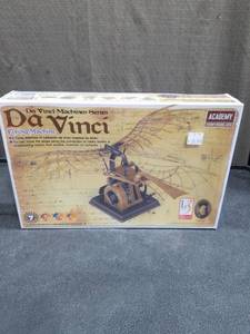 lot 1105 image: Academy Da Vinci Flying Machine Model Kit