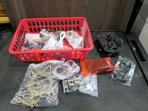 lot 1118 image: Lot of Misc ElectronicRobotic Parts