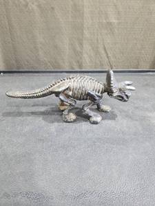 lot 1121 image: Metal Triceratops Dinosaur Figurine Sculpture