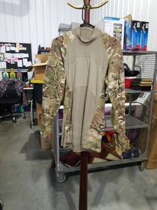 lot 1134 image: US Army Combat Shirt Multicam Pattern Military Tactical Uniform Size Medium