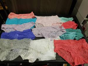 lot 1189 image: Mixed Color Womens Lace Panties Underwear Lot Sizes Ranging from Large and XL