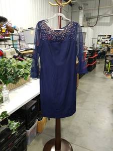lot 1200 image: Alex Evenings Blue Beaded Evening Dress Size 12