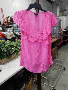 lot 1218 image: A.N.A Pink Ruffled Blouse Size Medium