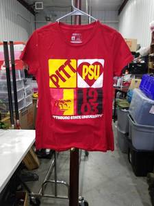 lot 1232 image: Pittsburg State University Red T-Shirt Medium