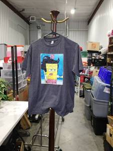 lot 1236 image: SpongeBob SquarePants Im Over It Graphic T-Shirt Size Medium