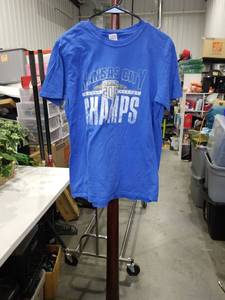 lot 1251 image: Kansas City Central 2015 Champs T-Shirt Size Large