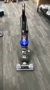 lot 50 image: Dyson Ball Upright Vacuum Cleaner - USED