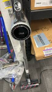 lot 95 image: LG CordZero Cordless Stick Vacuum Cleaner USED