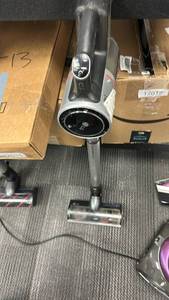 lot 96 image: LG Cordless Stick Vacuum Cleaner USED