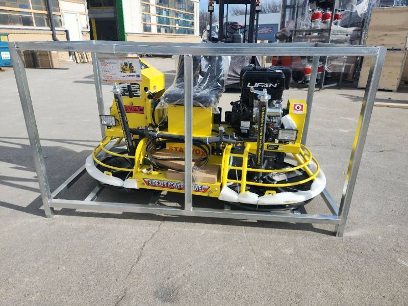 lot 16018 image: Starvox ZJ-80 Ride-On Power Trowel Machine