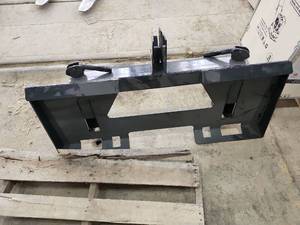 lot 2645 image: Unused Wolverine 3 Point Quick Tach  PT-16-01C