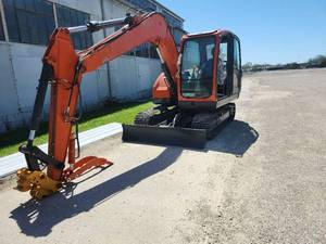 lot 15 image: 2025 Land Mover DY60  6 Ton Excavator (Yanmar, Cab, Thumb, Quick Hitch)  Steel Tracks