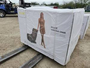 lot 355 image: SDLANCH Deluxe Massage Chair  IRLMC