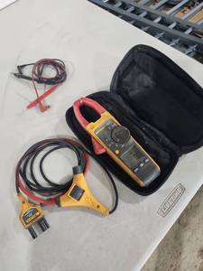 lot 502 image: Fluke 376 True RMS Clamp Meter Kit w Leads & Flexible AmpProbe (iFlex)