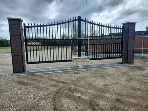 lot 38 image: Unused EquipPro 2026 20FT Electric Double Swing Gate  Model DG17CAO-P40MSH-DZ