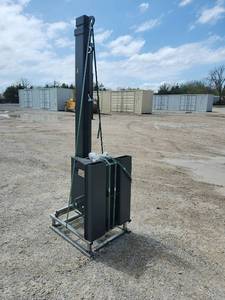 lot 405 image: EquipPro Limited Forklift Attachment 1.5Kg 1Ton Industrial Lifting Equipment