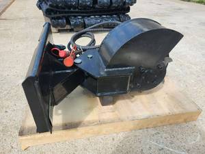 lot 1523 image: Vorx Industrial Mini Skid Steer Hydraulic Stump Grinder  NL414