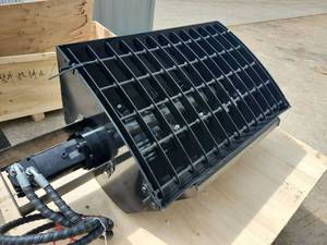lot 1527 image: Vorx Industrial Mini Skid Steer Mixing Bucket NL808